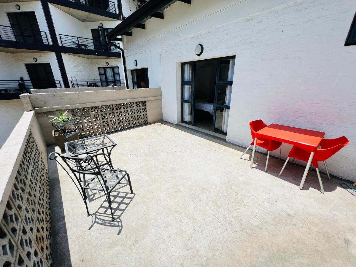 City Living Apartment 119 - Washer, 4K Tv, Fast Wifi, & Sunny Balcony Йоганнесбурґ Екстер'єр фото