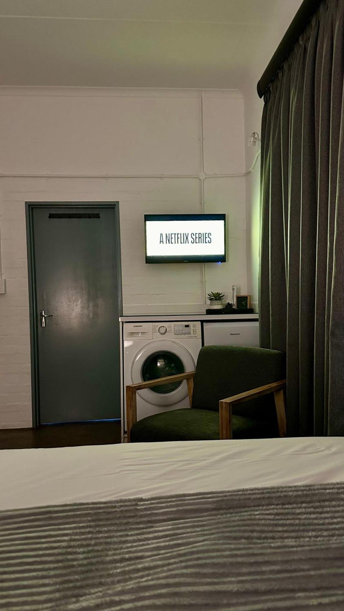 City Living Apartment 119 - Washer, 4K Tv, Fast Wifi, & Sunny Balcony Йоганнесбурґ Екстер'єр фото